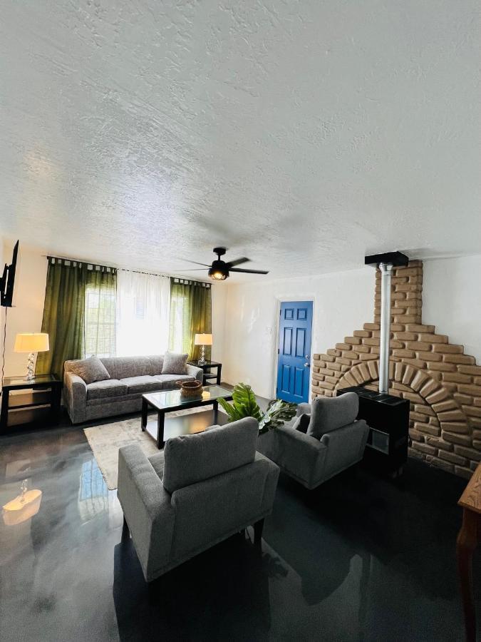 Los Casita Azul- Cozy Blue House Villa Los Lunas Kültér fotó